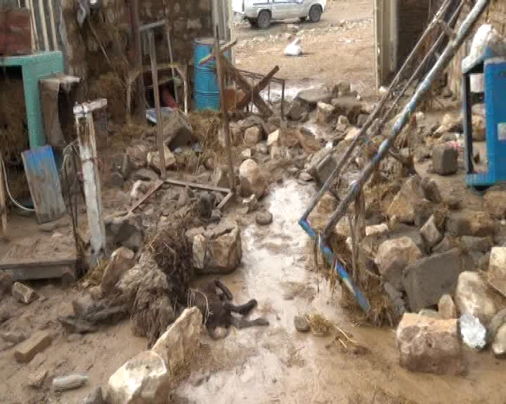 تصاویری از خسارت وارده شده بر اثر سیل  در روستای توه خشکه کوهنانی
