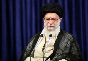 پیا م امام خامنه‌ای در پی اهانت یک نشریه فرانسوی به ساحت مقدس پیامبر اعظم