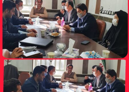جلسه برسی نهایی اجرای طرح جدید دروازه قرآن با حضور شهردار، رئیس واعضای شورای شهر کوهدشت برگزار شد