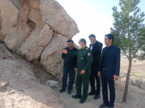 مدیر کل محترم حفظ آثار و نشر ارزشهای دفاع استان لرستان جاده شاداب کوه گراب طرهان  بازدید کردند.