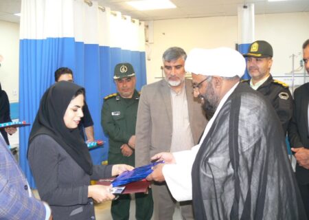 گزارش /رئیس اداره تبلیغات اسلامی شهرستان رومشکان با پرستاران این شهرستان به مناسبت روز پرستار دیدار کرد.