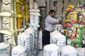 ۱۲ هزار و ۱۴۲ تن برنج و شکر امسال با نرخ مصوب دولتی ویژه تنظیم بازار در استان توزیع شده است