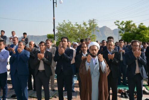گزارش_تصویری ؛اقامه نماز با شکوه عید سعید فطر در شهر چغابل مرکز شهرستان رومشکان