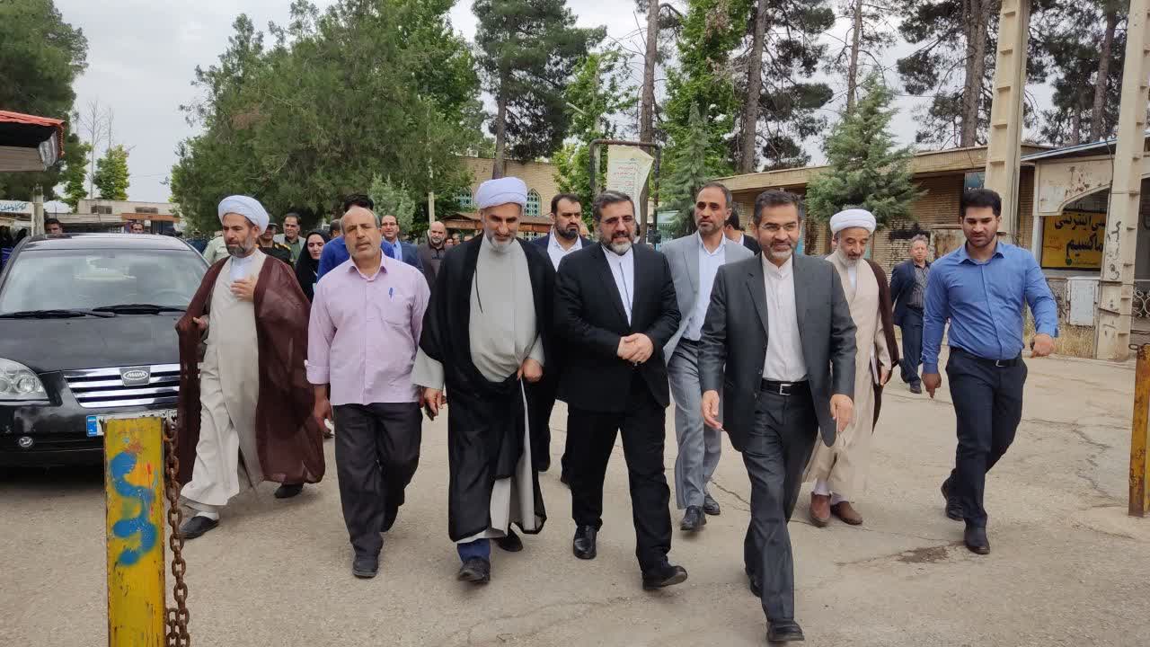 سفر” وزیر  فرهنگ و ارشاد اسلامی” به  شهرستان کوهدشت به روایت تصویر