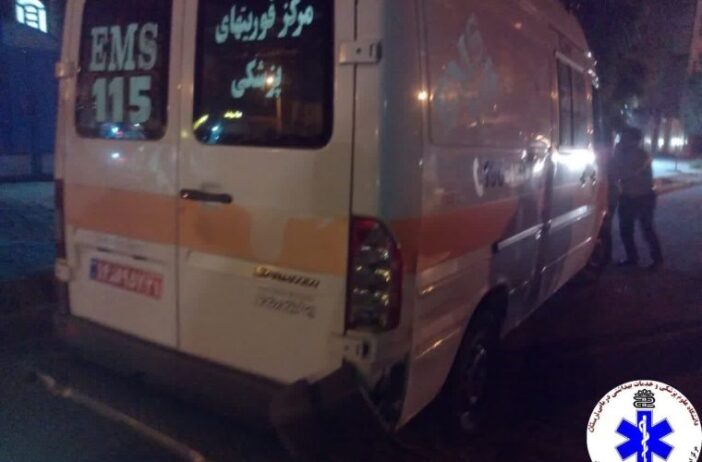 حمله اوباش به آمبولانس اورژانس در خرم‌آباد