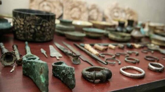 ۳۵۰ قطعه شی تاریخی در استان لرستان کشف شد.