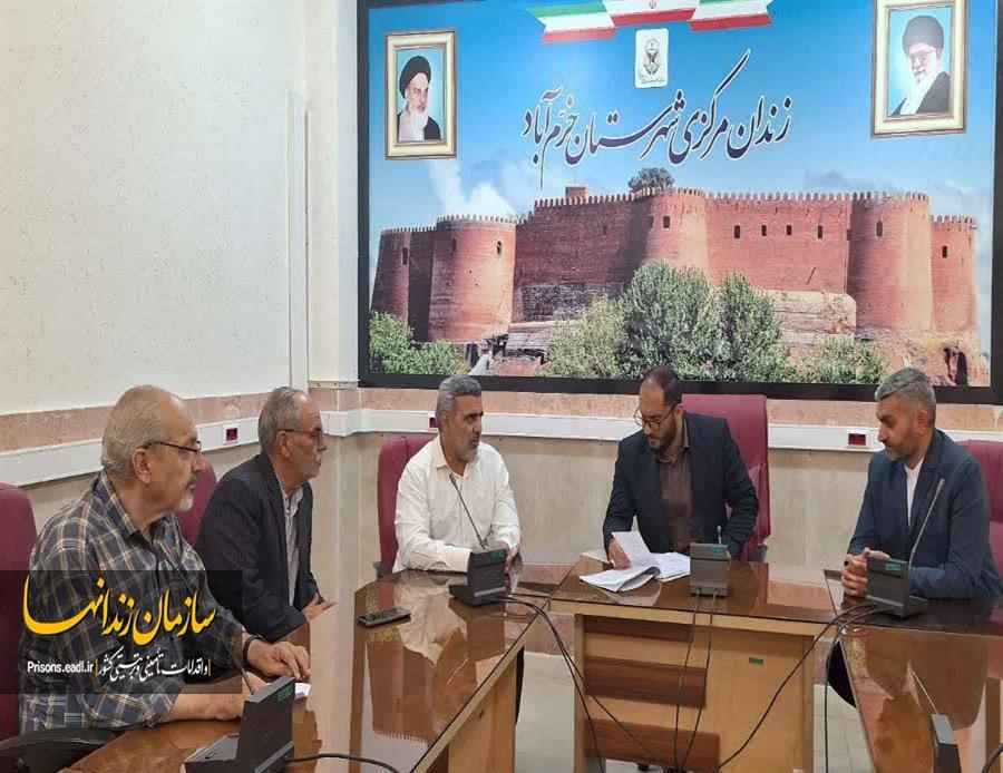 رهایی جوان محکوم به قصاص با بخشش کریمانه اولیای دم در زندان مرکزی خرم‌آباد